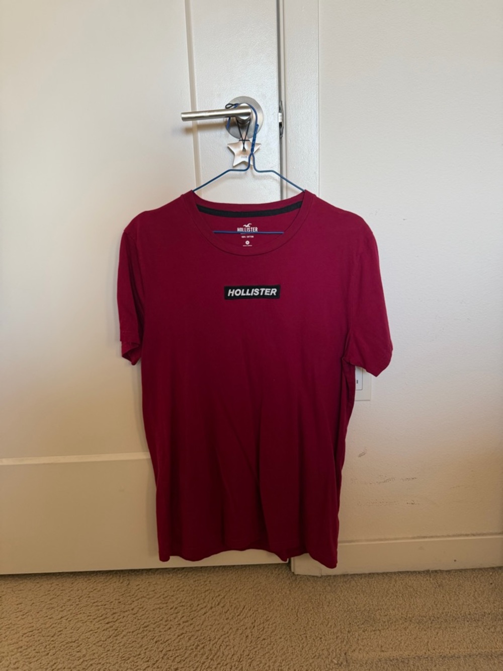 Hollister Men's Burgundy Crew Neck Logo Tee